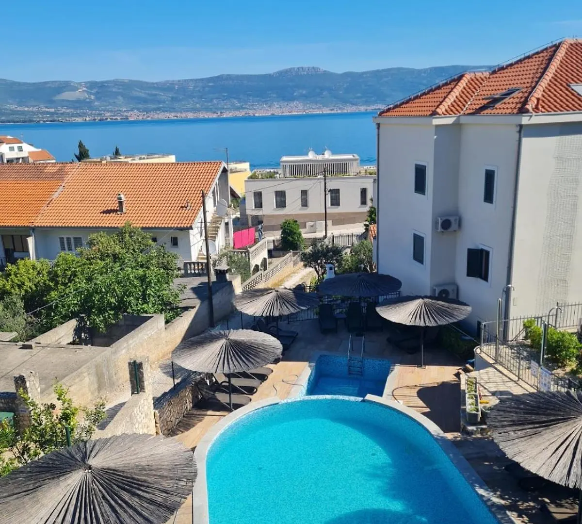 Apartment Carica In Kroatien Slatine contacts