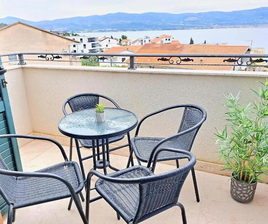 Apartment Carica In Kroatien Slatine