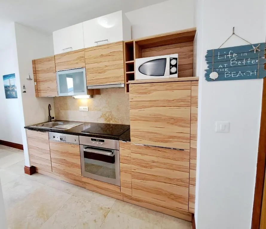 Apartment Carica In Kroatien Slatine 0*,